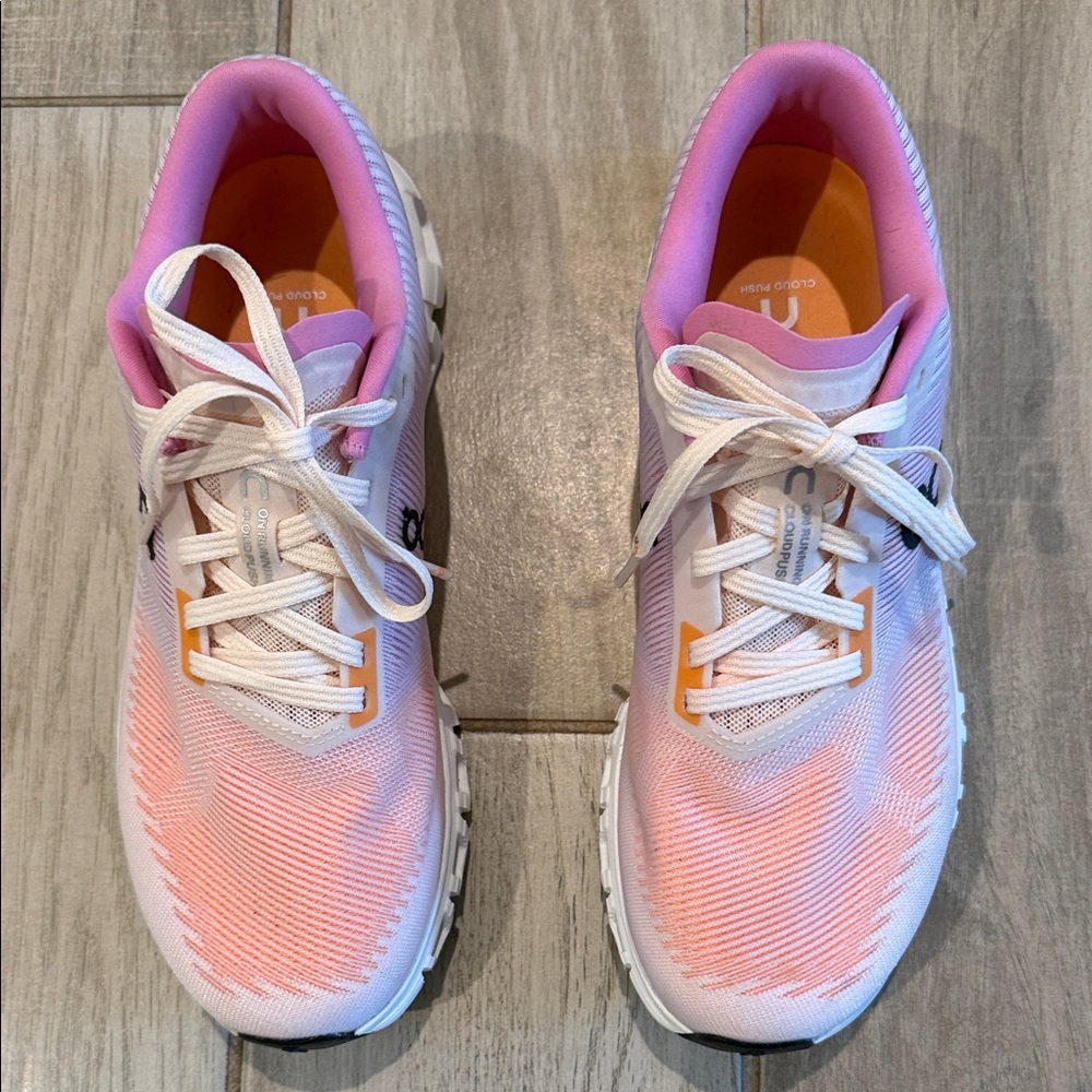 On Cloud Womens Sneakers